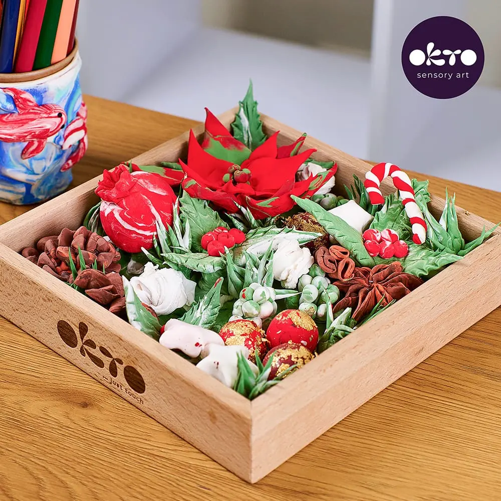 Wooden display for sculpting OKTO thumbnail 5